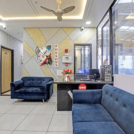 Hotel O Royal Orbit Surat Zewnętrze zdjęcie