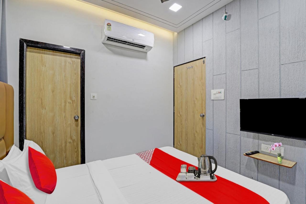 Hotel O Royal Orbit Surat Zewnętrze zdjęcie