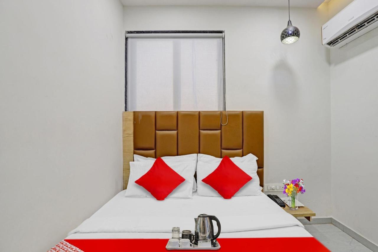 Hotel O Royal Orbit Surat Zewnętrze zdjęcie