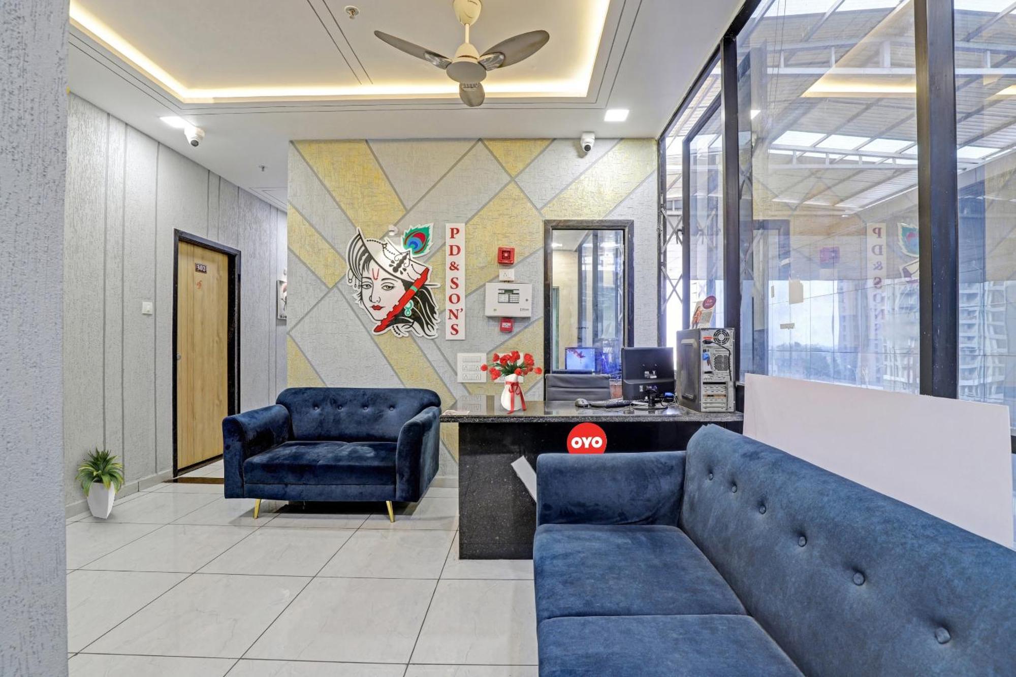 Hotel O Royal Orbit Surat Zewnętrze zdjęcie